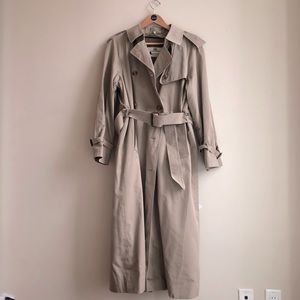 Aquascutum beige novacheck lined trench coat size M